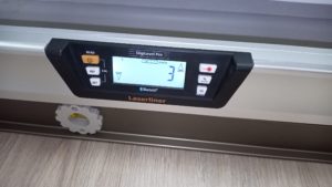 Отклонение уровня пола по готовому отделочному покрытию более 2 мм на 2 мп (Скрытые)